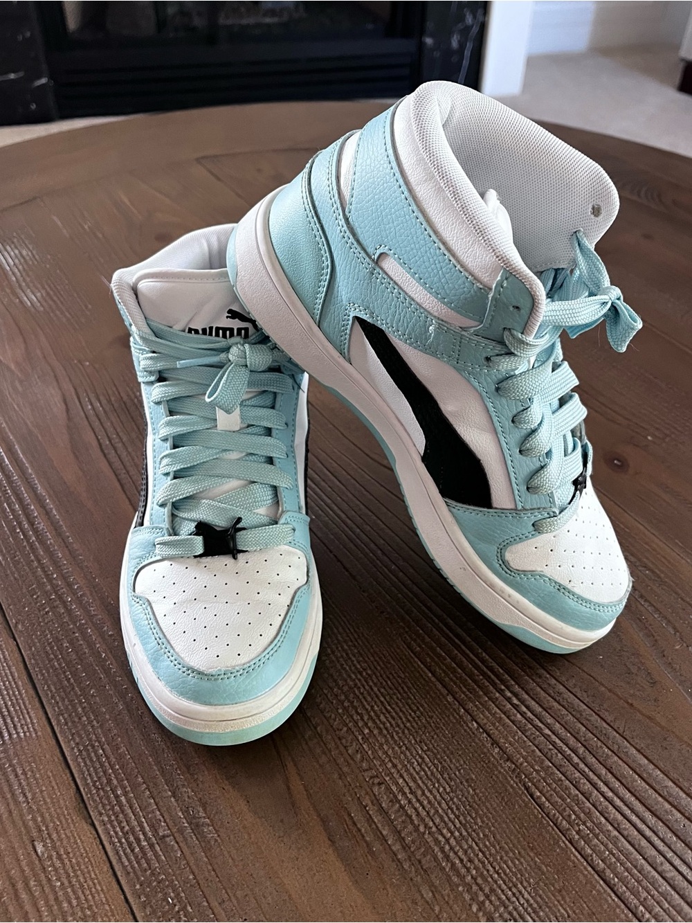 Puma Women’s Size 5 Mid-Top Sneakers in Mint Blue, White Worn Twice